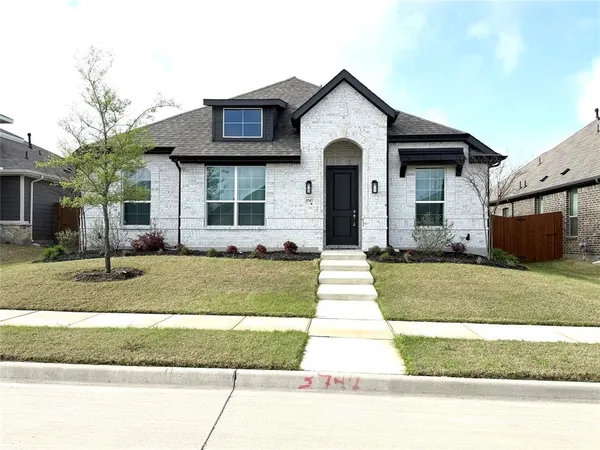 $394,999 | 3747 Topeka Trail, Crandall, TX 75114