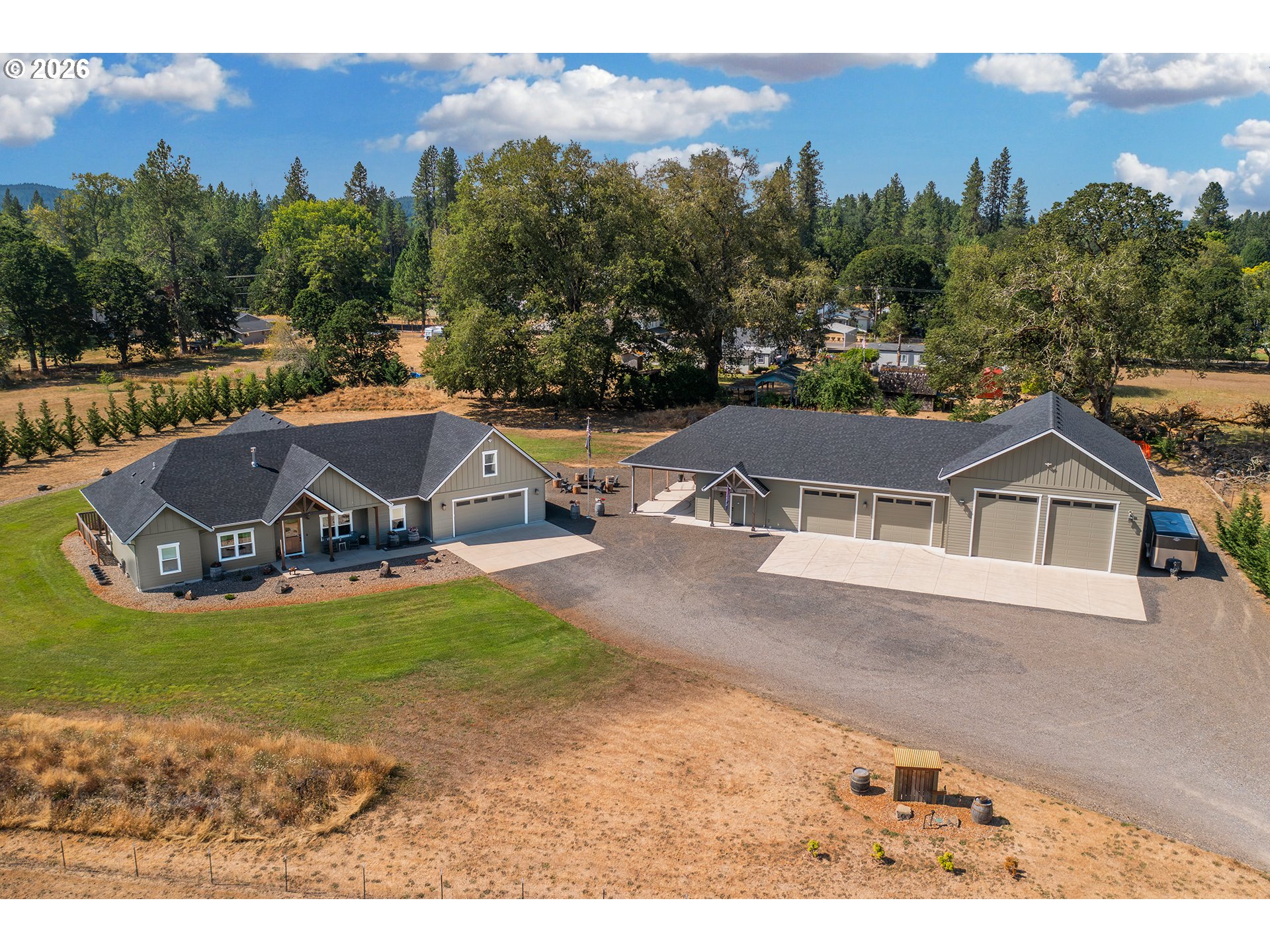 24883 Suttle Road Elmira, OR 97437 - Photo 6 of 44 Porch