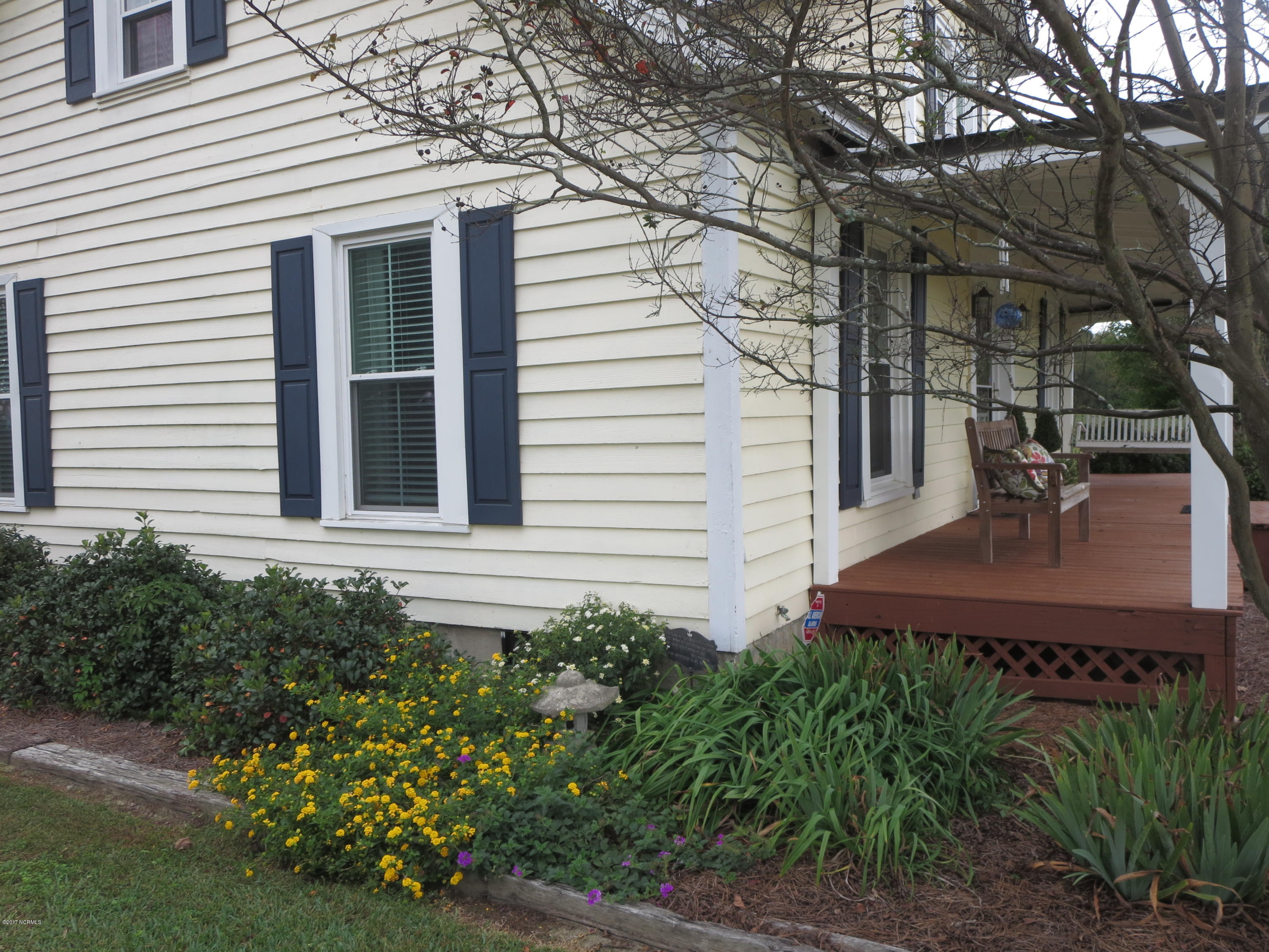 8488 Old 125 Road Scotland Neck, NC 27874 - Photo 2 of 69 front porch