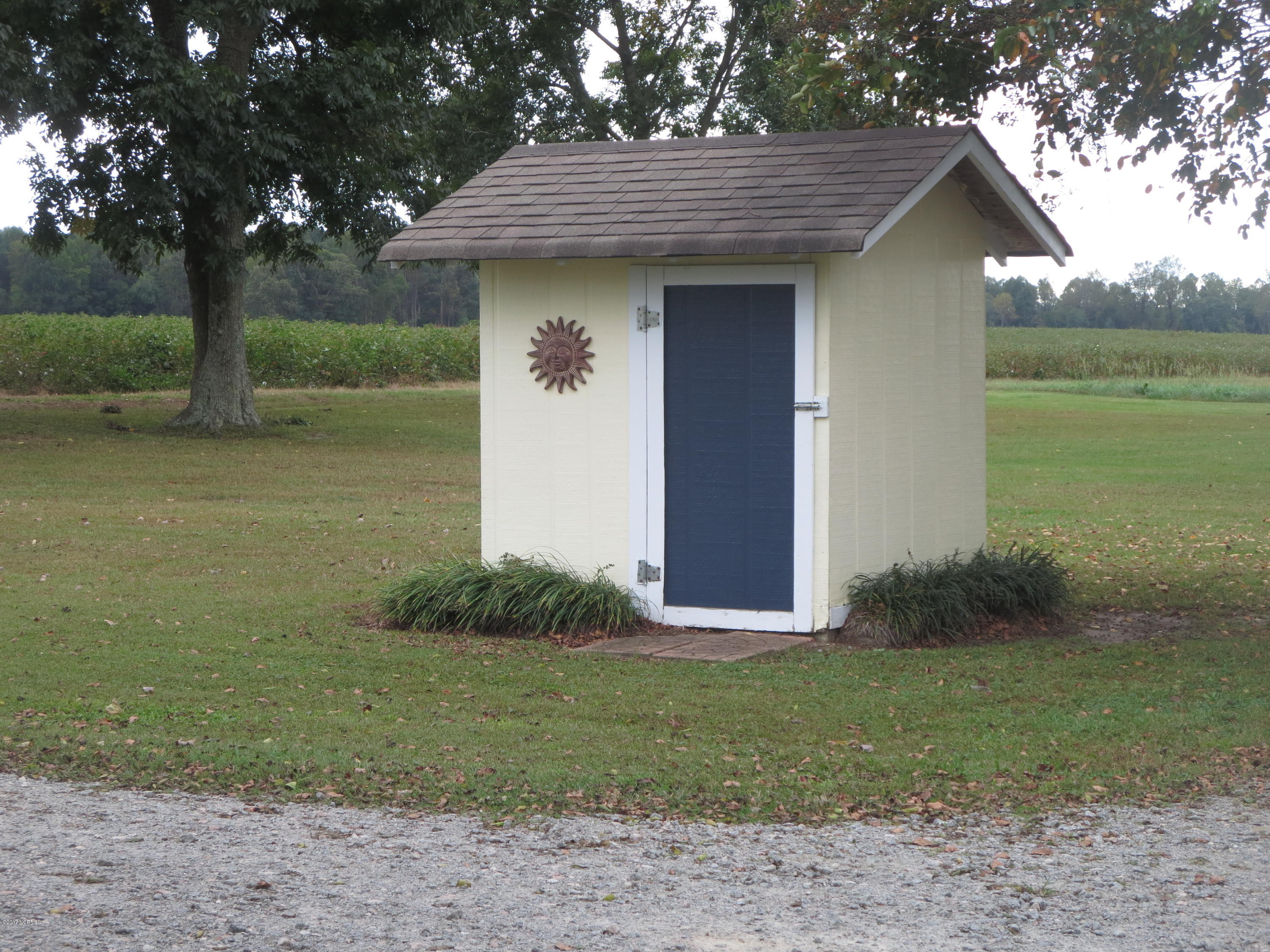 8488 Old 125 Road Scotland Neck, NC 27874 - Photo 61 of 69 storage