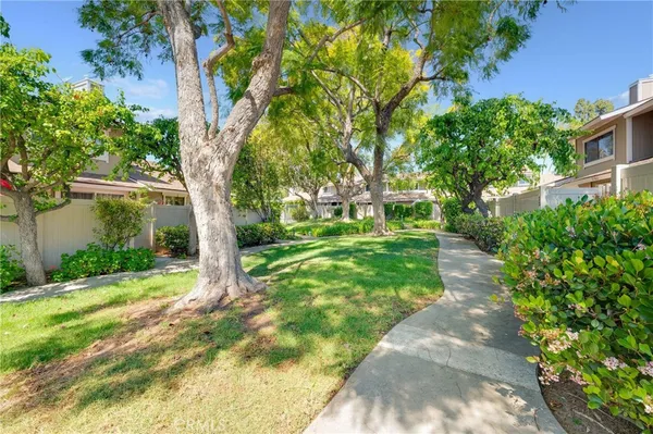 $599,999 | 3154 East Palm Drive, Unit 53, Fullerton, CA 92831