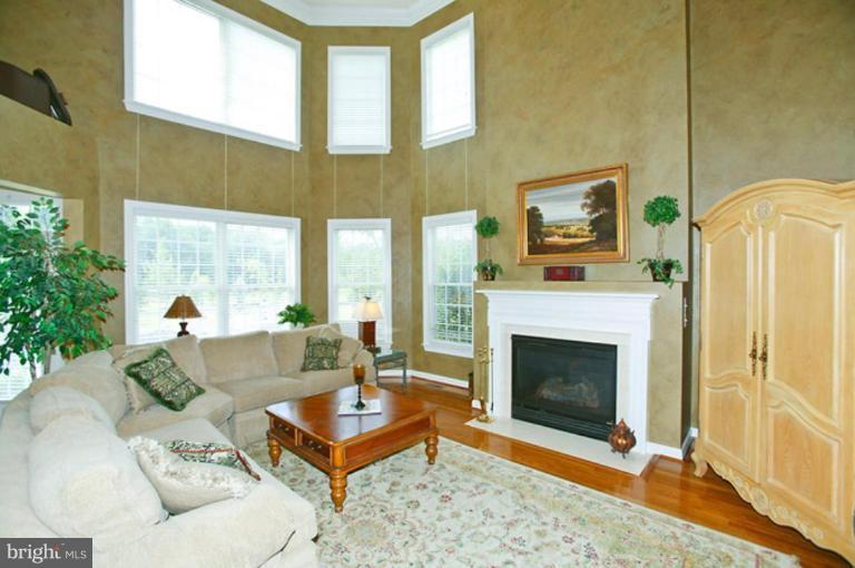 709 Childs Point Road Annapolis, MD 21401 - Photo 15 of 26 Family Room