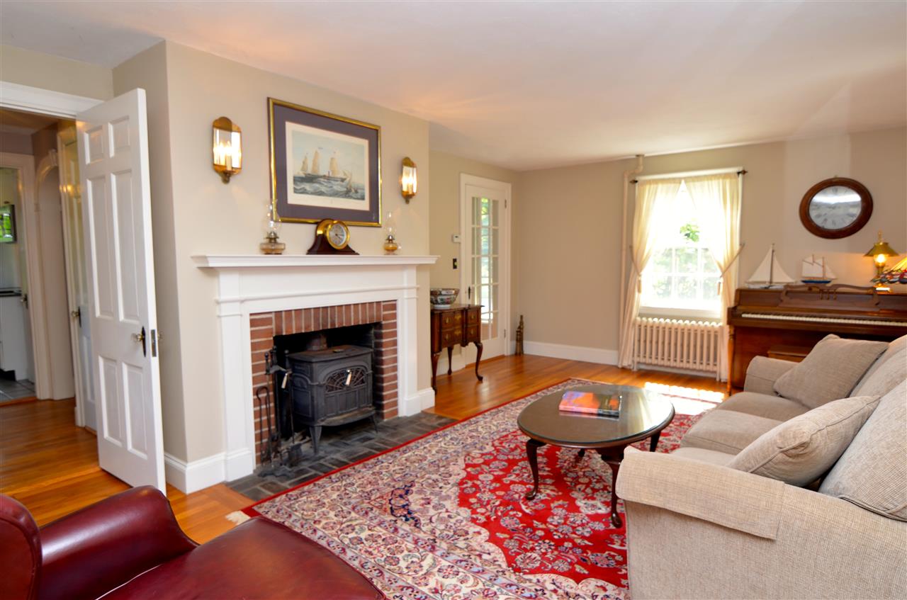 113 Seamans Road New London, NH 03257 - Photo 3 of 22