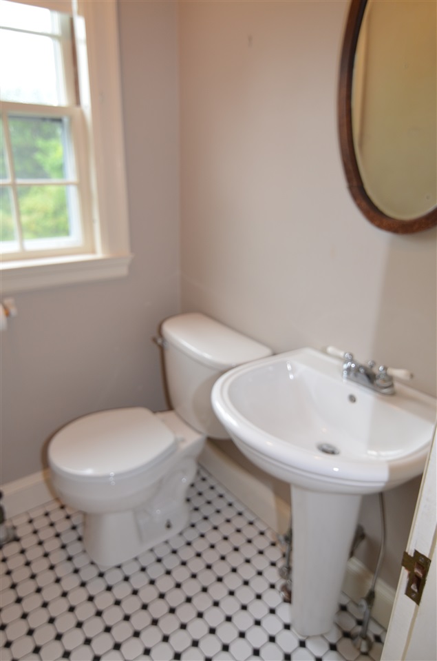 113 Seamans Road New London, NH 03257 - Photo 8 of 22