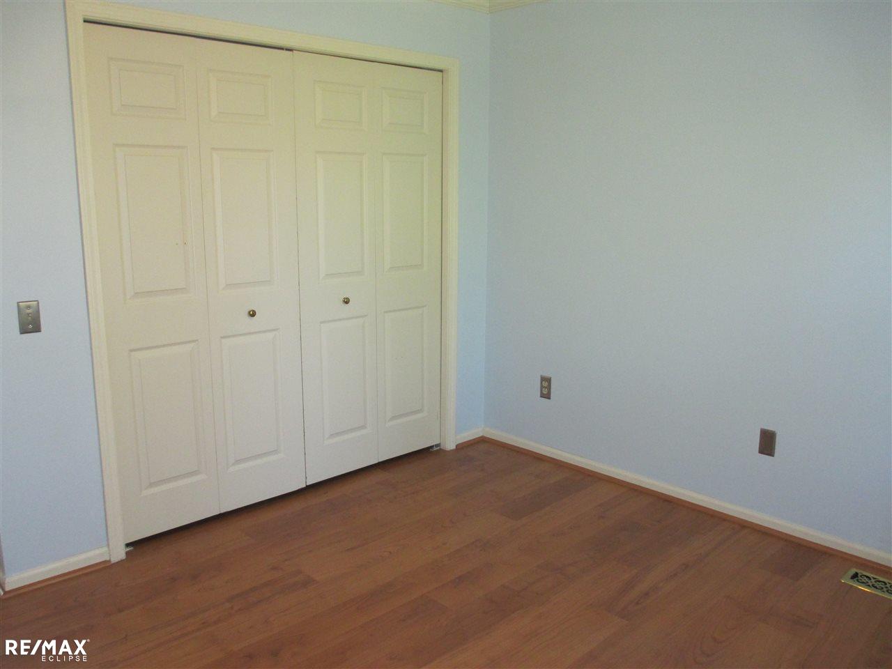 1715 Grandview Drive Rochester, MI 48306 - Photo 26 of 32 31319659-27.JPG