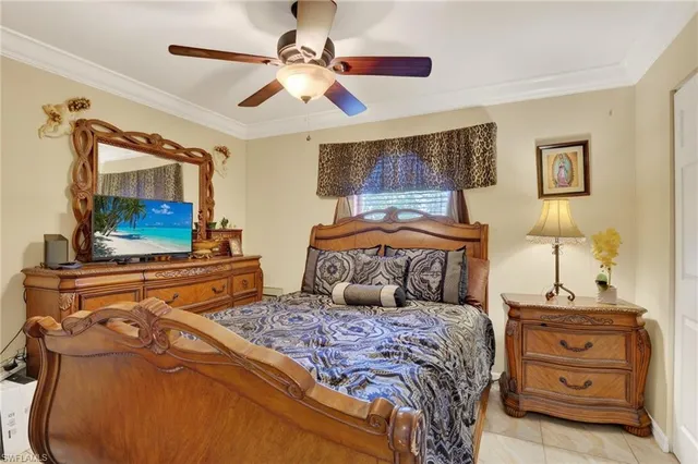 $482,900 | 390 12th Street Southeast, Naples, FL 34117