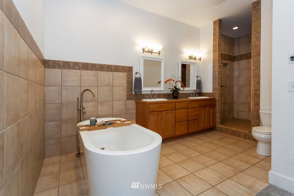 7225 Southeast Overaa Road Port Orchard, WA 98367 - Photo 19 of 40 Gallery Image 19