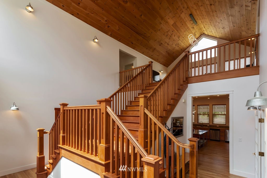 7225 Southeast Overaa Road Port Orchard, WA 98367 - Photo 3 of 40 Gallery Image 3