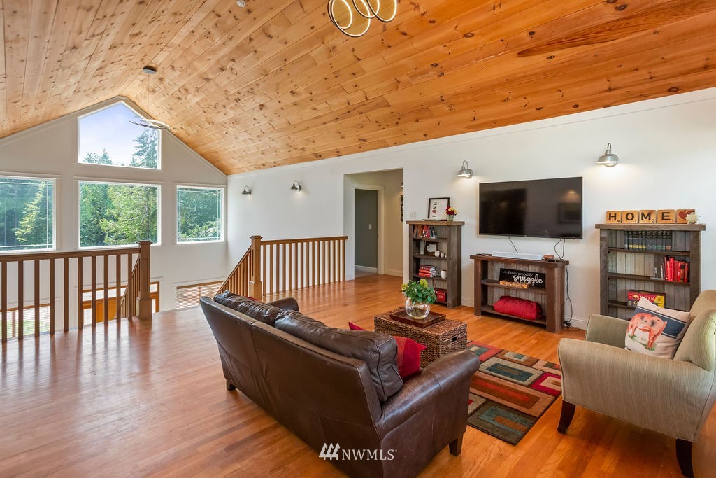 7225 Southeast Overaa Road Port Orchard, WA 98367 - Photo 23 of 40 Gallery Image 23
