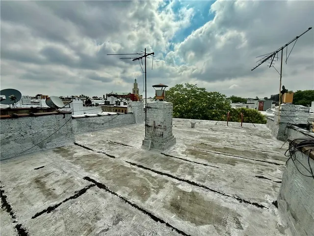 $1,390,000 | 1822 Putnam Avenue | Ridgewood