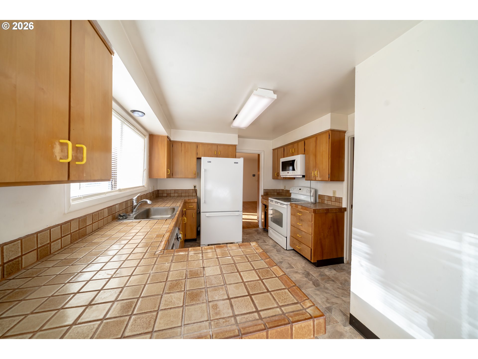 710 Binshadler Street Lebanon, OR 97355 - Photo 6 of 23