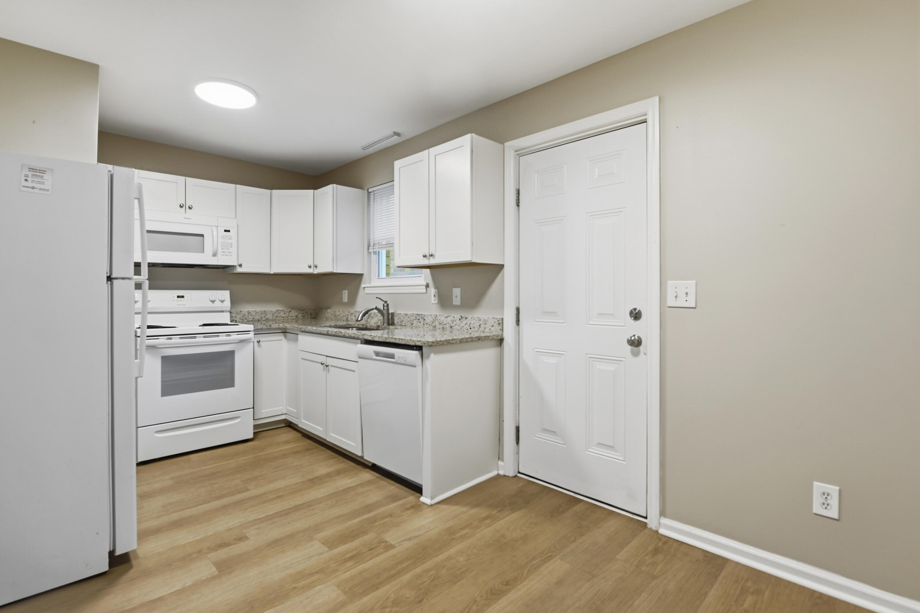 2107 Rondo Street, Unit 107 Charleston, SC 29414 - Photo 7 of 12 _DSC7953