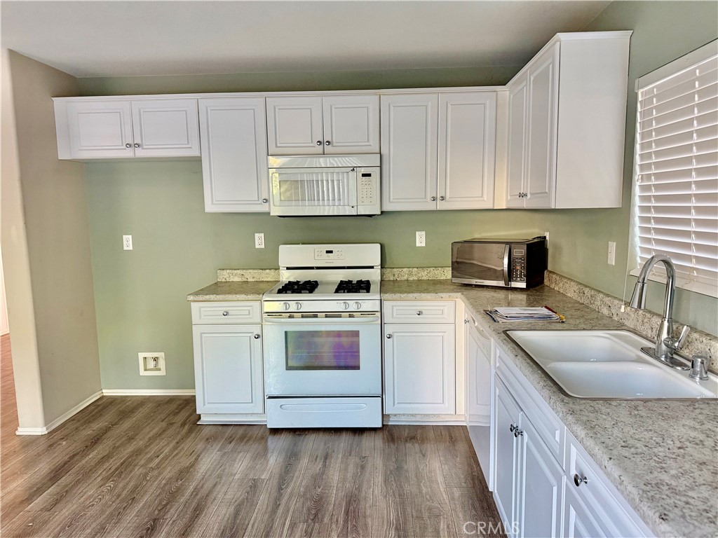 7322 Sage Tree Court Riverside, CA 92507 - Photo 4 of 21 Gallery Image 4