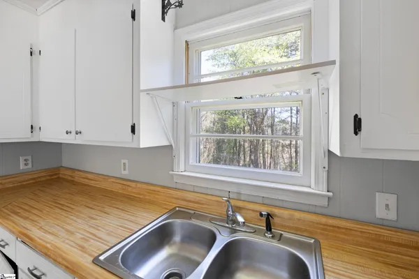 $215,000 | 302 Lucky Street, Easley, SC 29640