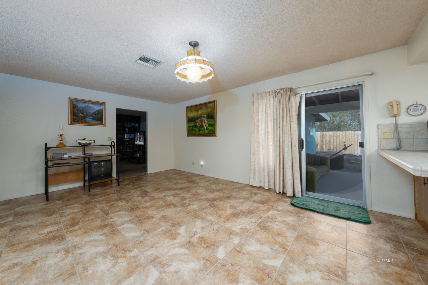 140 Rawhide Lane Ridgecrest, CA 93555 - Photo 6 of 29