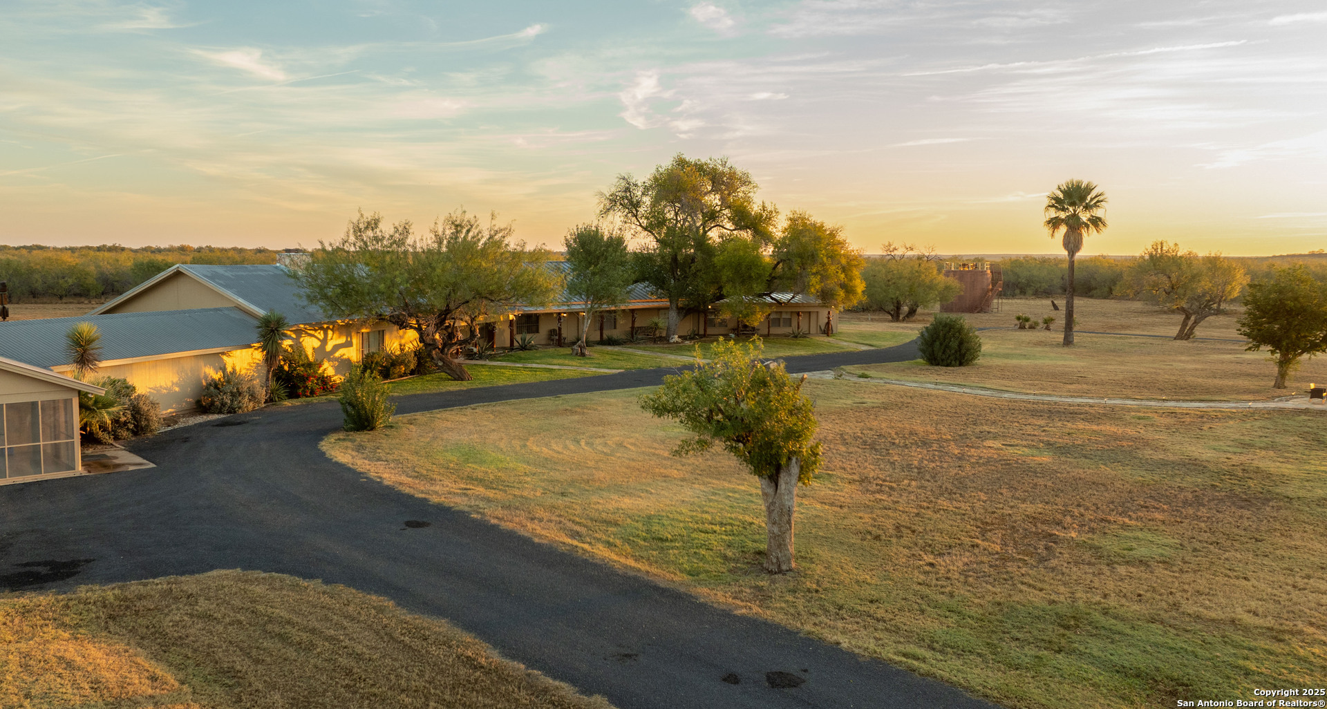 9239 Fm 133 Cotulla, TX 78014 - Photo 14 of 120