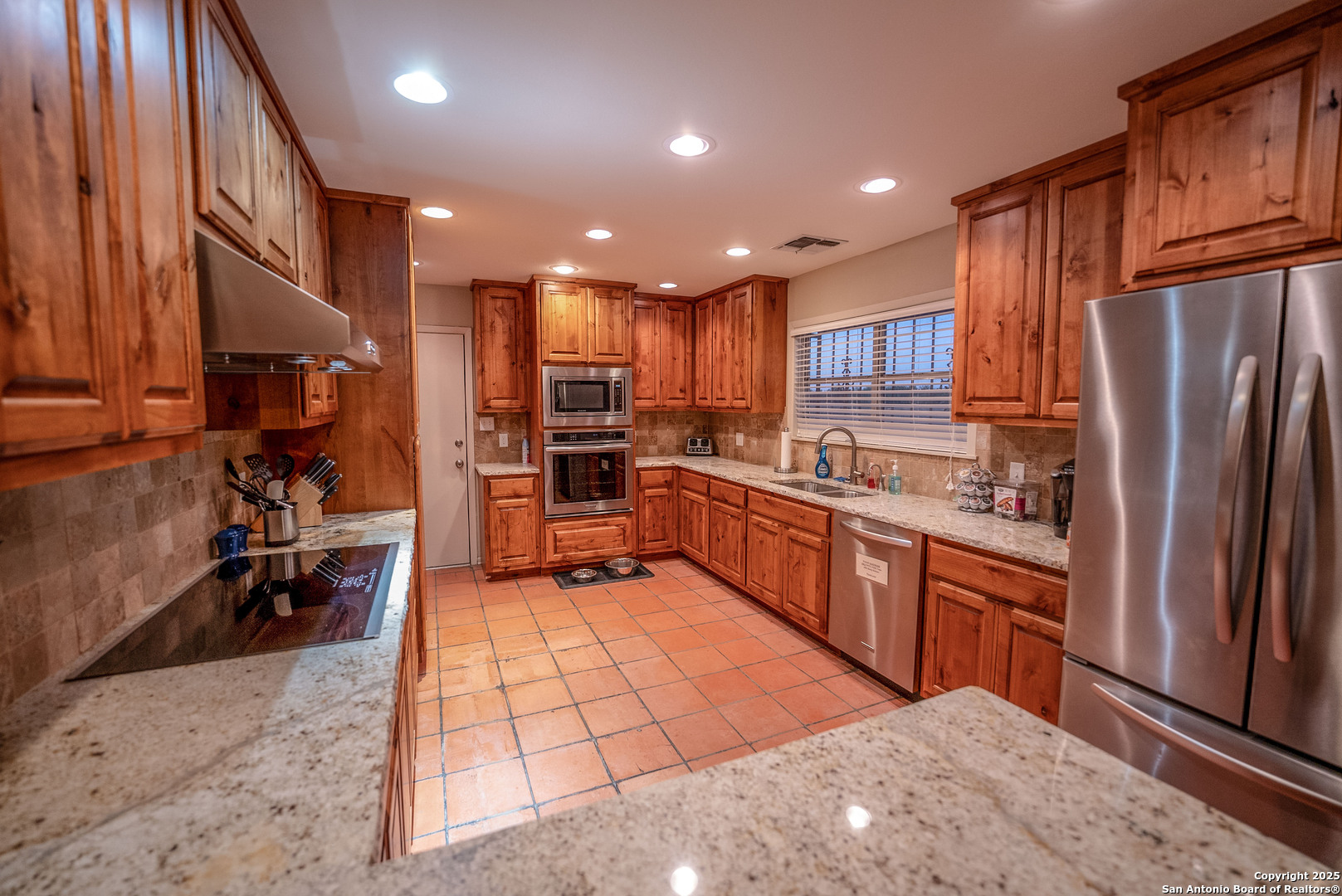 9239 Fm 133 Cotulla, TX 78014 - Photo 44 of 120