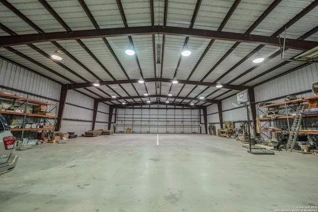 $18,995,000 | 9239 Fm 133, Cotulla, TX 78014