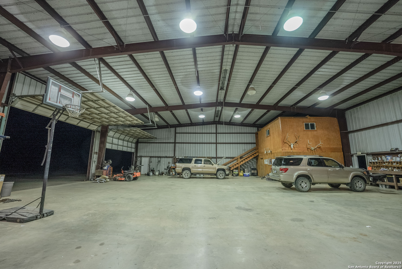 9239 Fm 133 Cotulla, TX 78014 - Photo 56 of 120