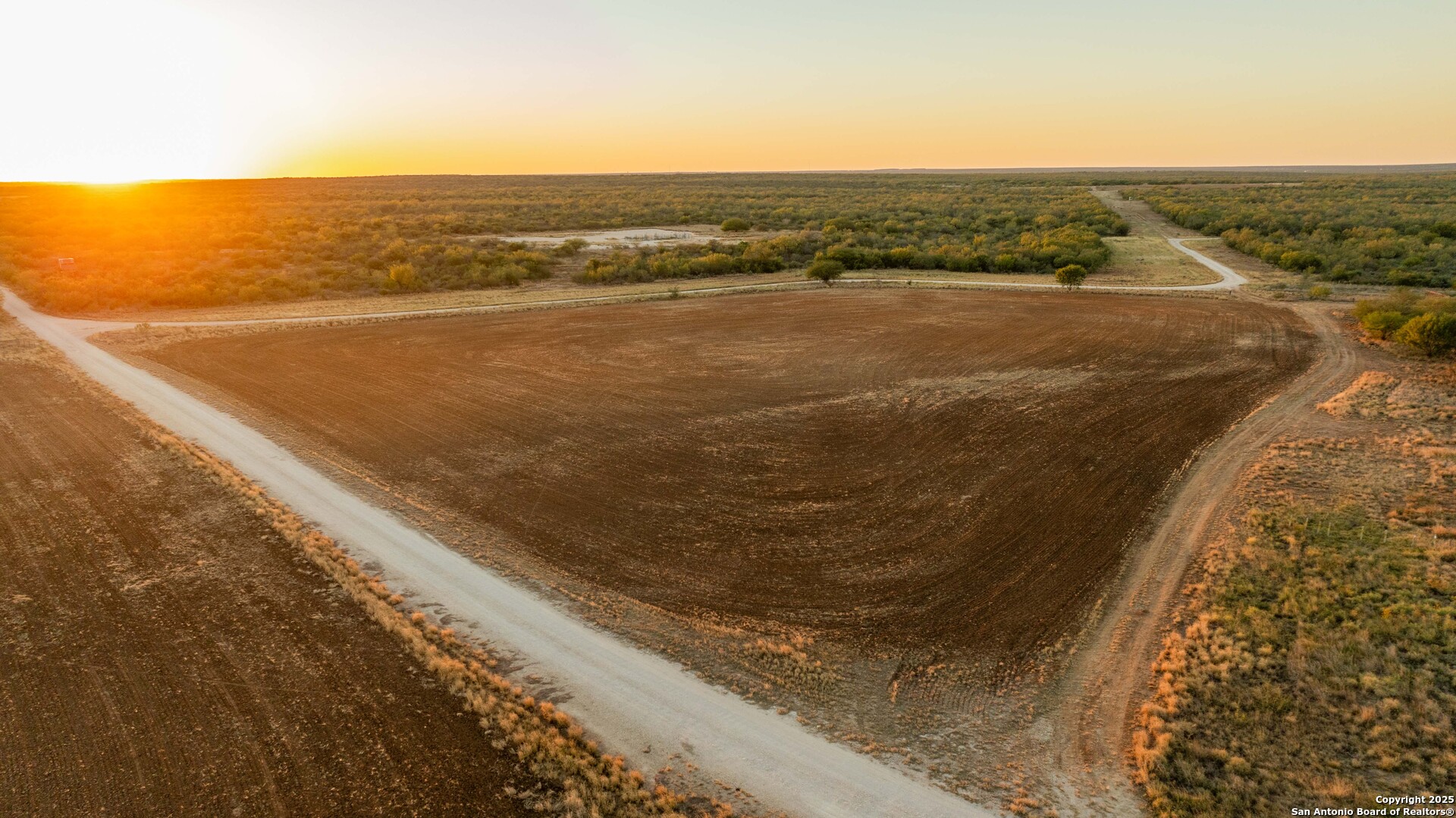 9239 Fm 133 Cotulla, TX 78014 - Photo 65 of 120