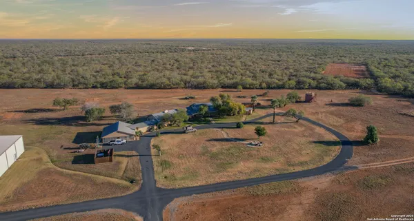$18,995,000 | 9239 Fm 133, Cotulla, TX 78014