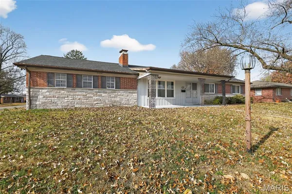 $179,900 | 101 Sheffield Drive, Belleville, IL 62223