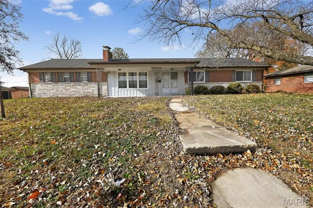 $179,900 | 101 Sheffield Drive, Belleville, IL 62223