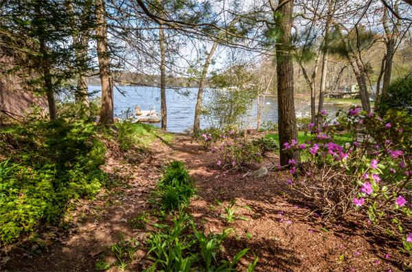 14 Oakhurst Road Hopkinton, MA 01748 - Photo 6 of 18 Gallery Image 6