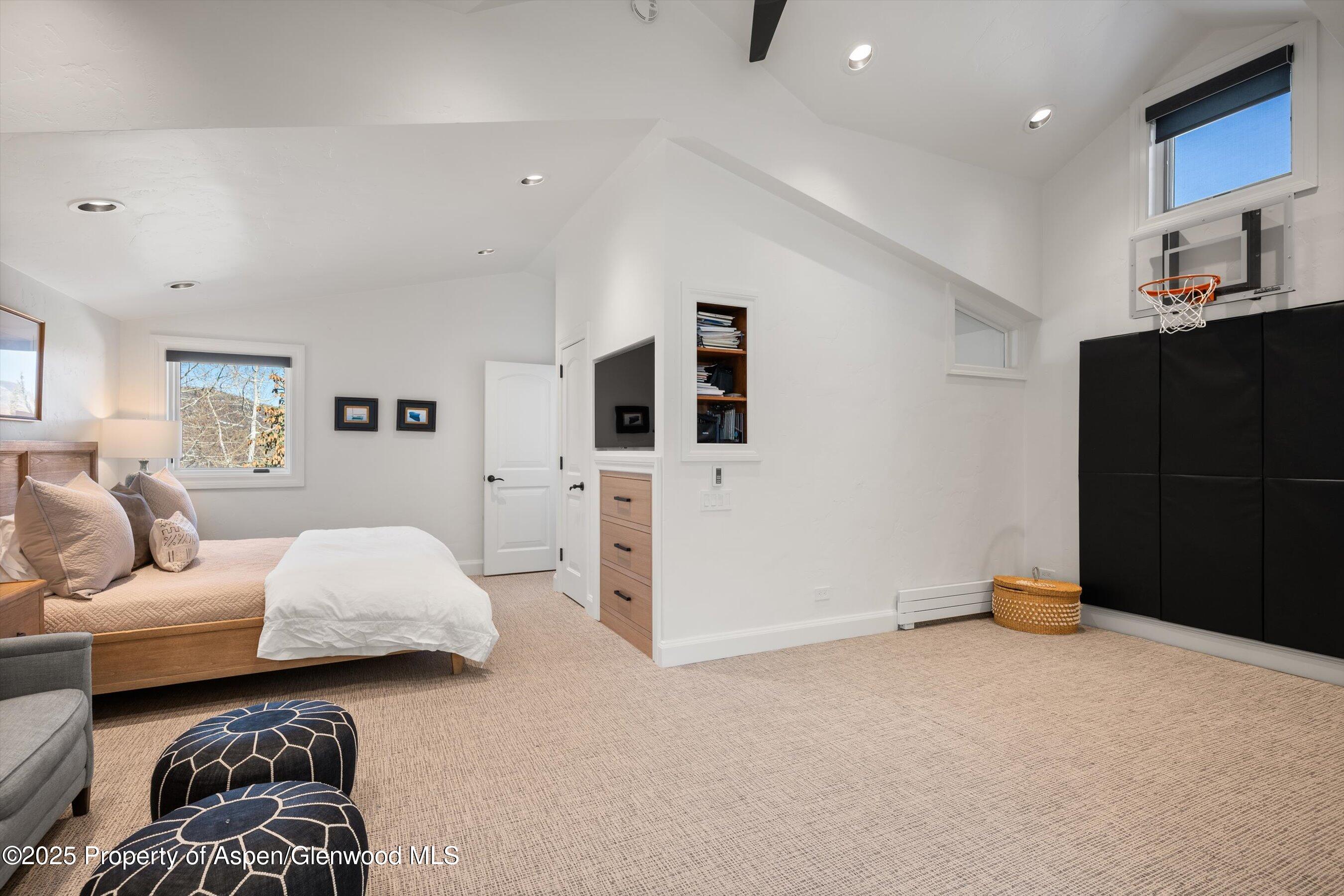 770 Ridge Road, Unit 16 Snowmass Village, CO 81615 - Photo 13 of 37 39-770Ridge16_25022839