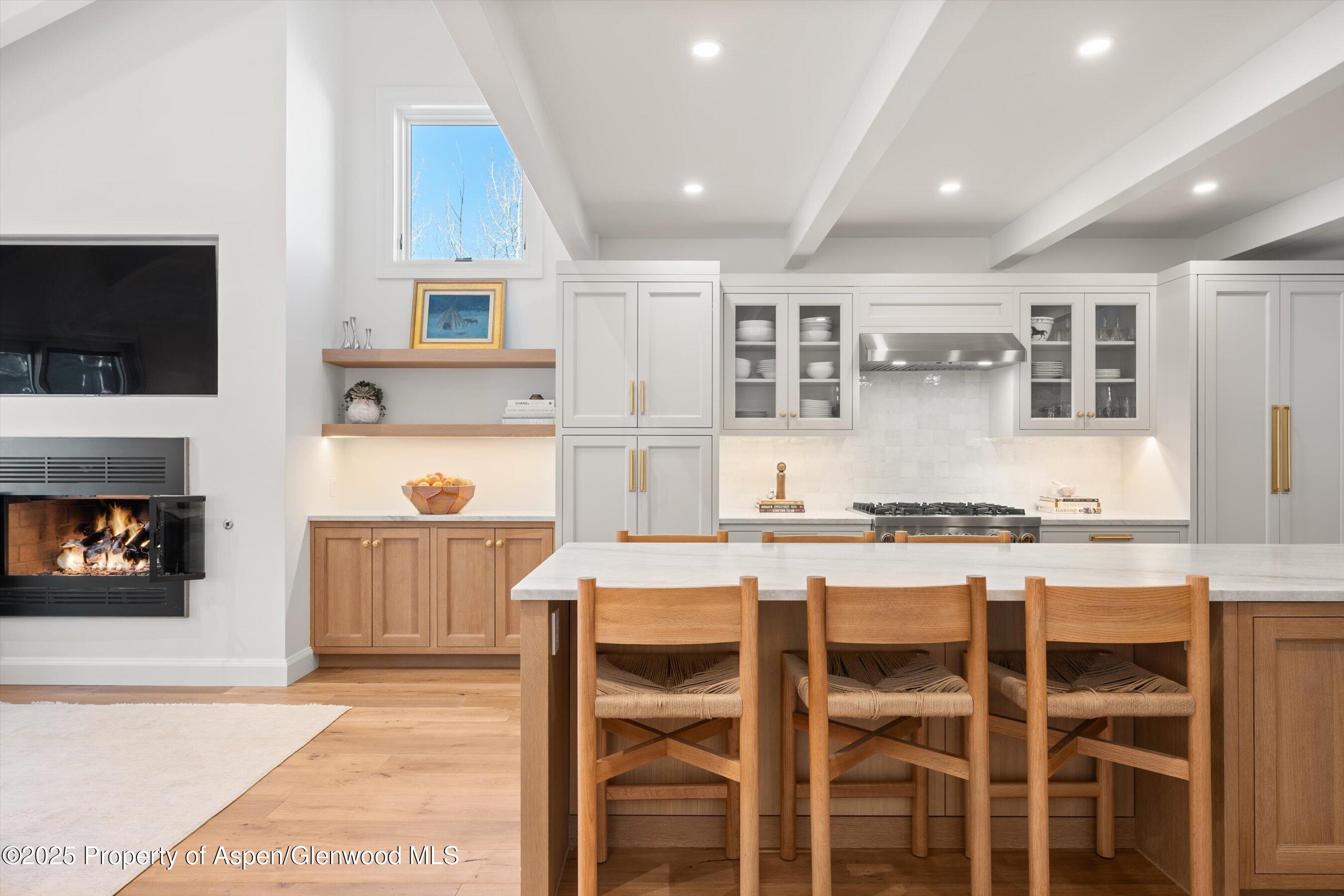 770 Ridge Road, Unit 16 Snowmass Village, CO 81615 - Photo 4 of 37 11-770Ridge16_25022811