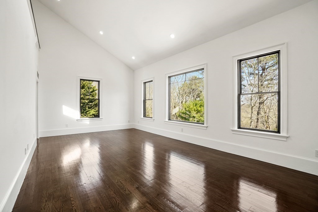 41 Weaver Road Barnstable, MA 02632 - Photo 11 of 23