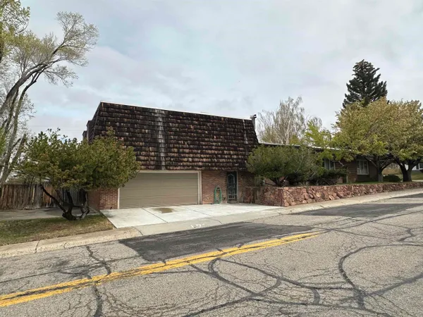 $450,000 | 200 Topaz Street, Rock Springs, WY 82901