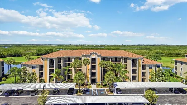 $264,900 | 7019 River Hammock Drive, Unit 202, Bradenton, FL 34212