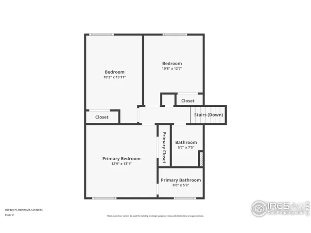 a picture of a park with an bench