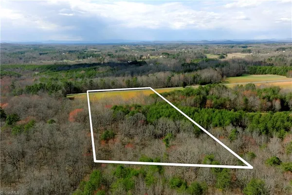 $119,900 | 3 Old Mill Road, Pinnacle, NC 27043