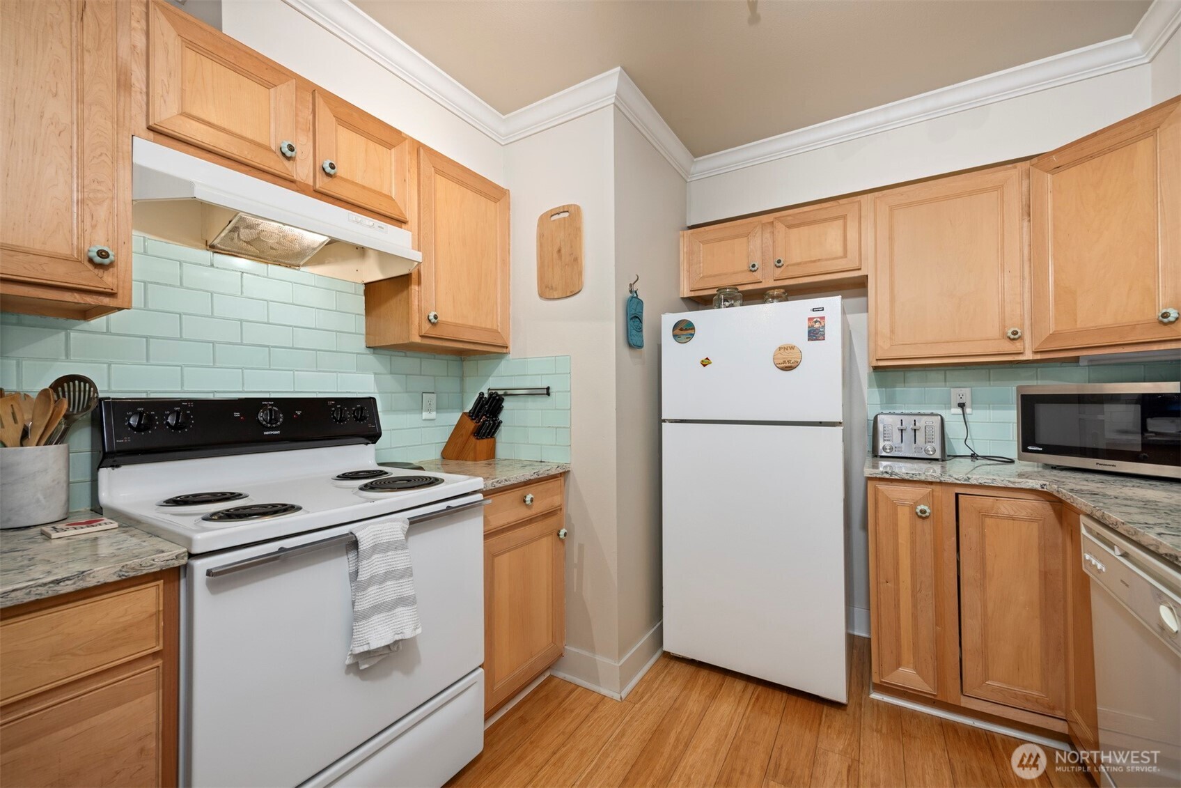 1001 North State Street, Unit 209 Bellingham, WA 98225 - Photo 11 of 33