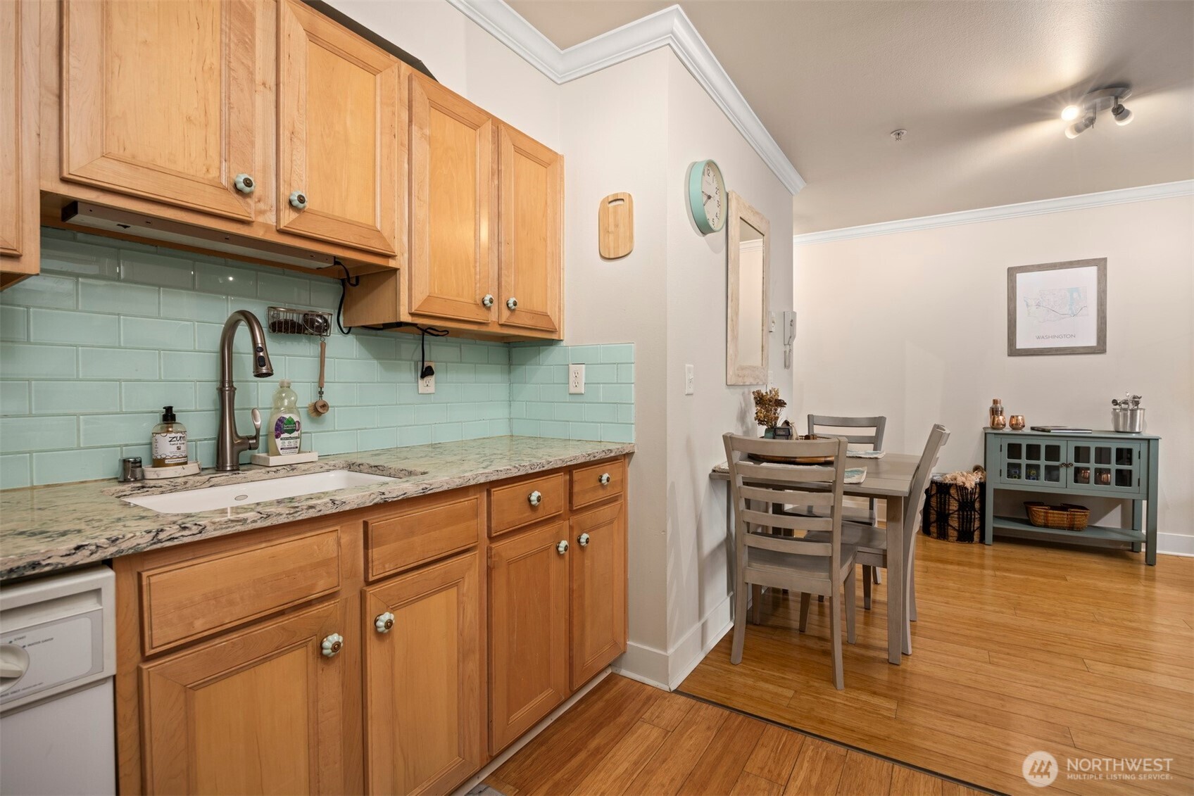 1001 North State Street, Unit 209 Bellingham, WA 98225 - Photo 10 of 33