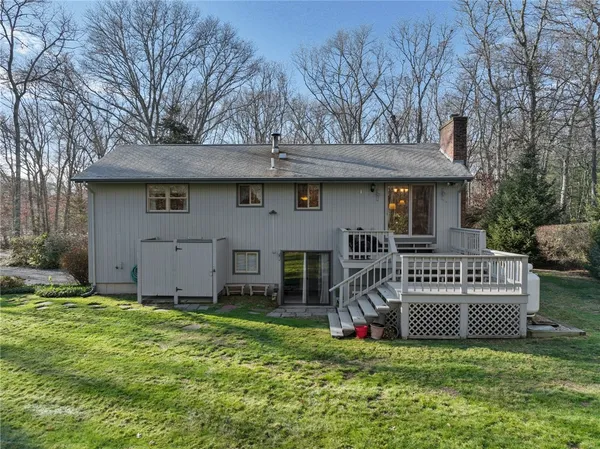 $630,000 | 11 Wendy Lane, South Kingstown, RI 02879