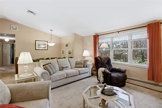 $650,000 | 11 Wendy Lane, South Kingstown, RI 02879