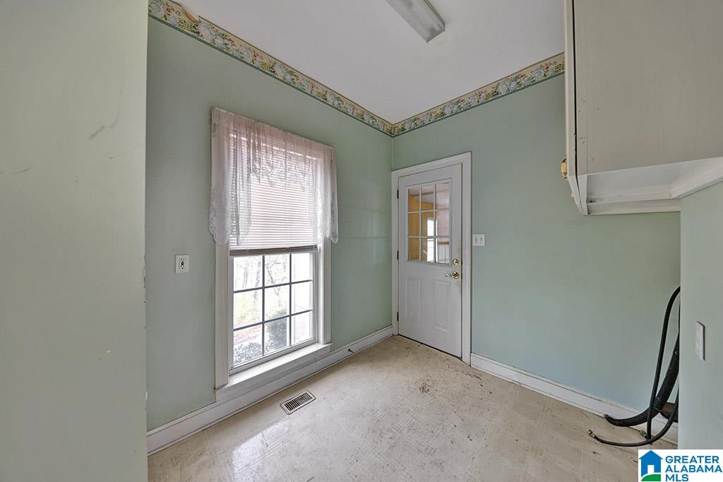535 Hillsboro Road Bessemer, AL 35023 - Photo 21 of 45