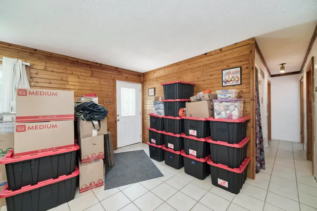 $189,900 | 925 South High Bridge Road, Wellston, MI 49689