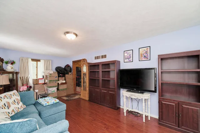 $189,900 | 925 South High Bridge Road, Wellston, MI 49689