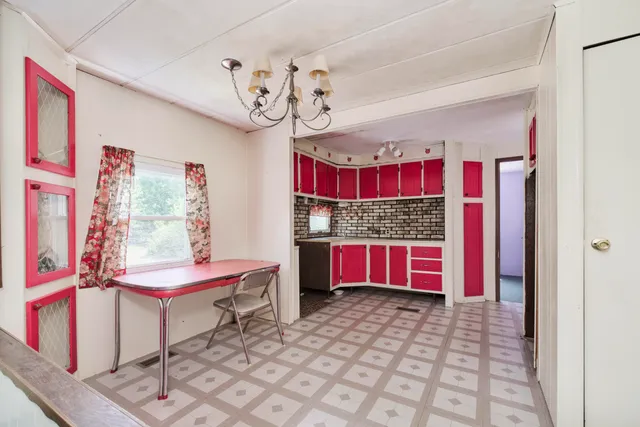 $189,900 | 925 South High Bridge Road, Wellston, MI 49689