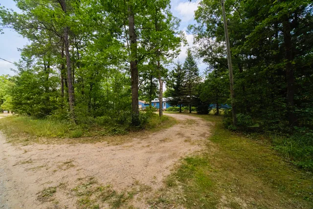 $189,900 | 925 South High Bridge Road, Wellston, MI 49689