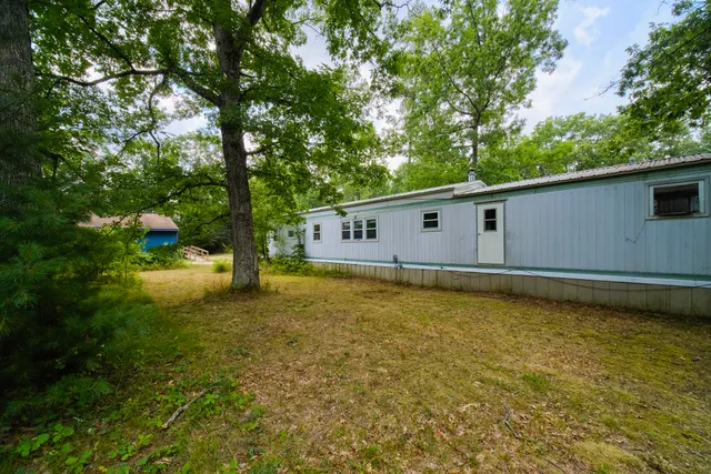 $189,900 | 925 South High Bridge Road, Wellston, MI 49689