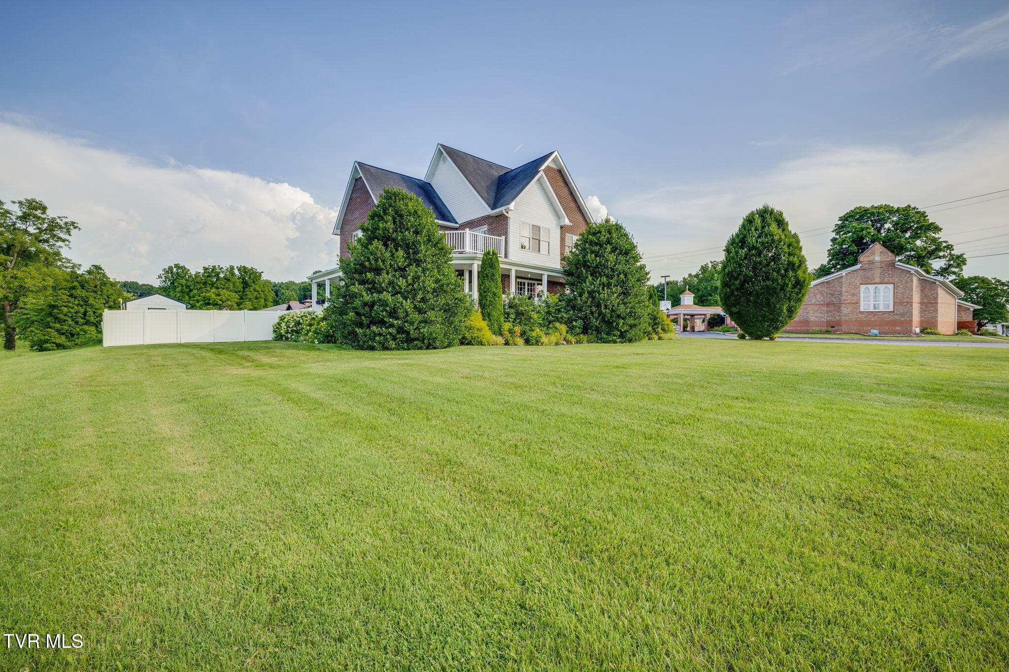 146 Hopson Road Johnson City, TN 37601 - Photo 5 of 78 003