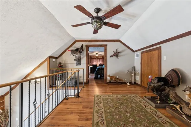 a view of entryway livingroom and hall