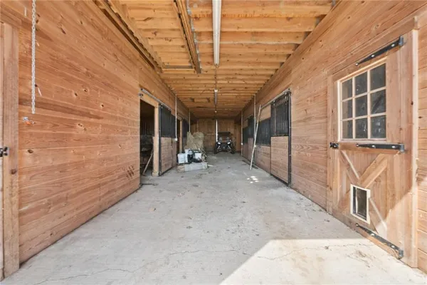 a view of a garage
