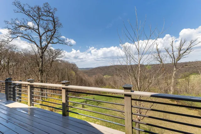 $799,000 | 8616 Fisher Road, Hanover, IL 61041