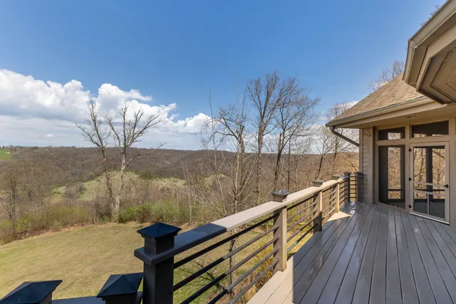 $799,000 | 8616 Fisher Road, Hanover, IL 61041